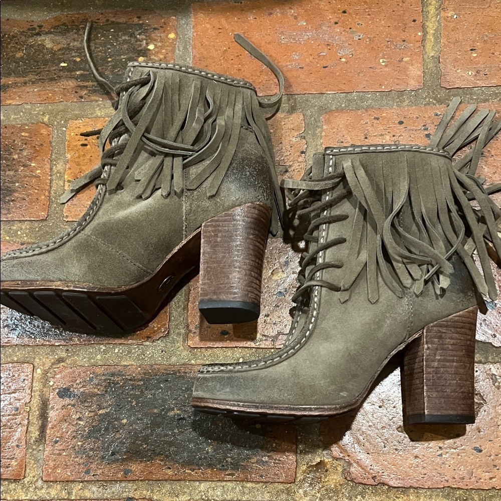 Frye Women's Parker Fringe Boots - Picture 5 of 14